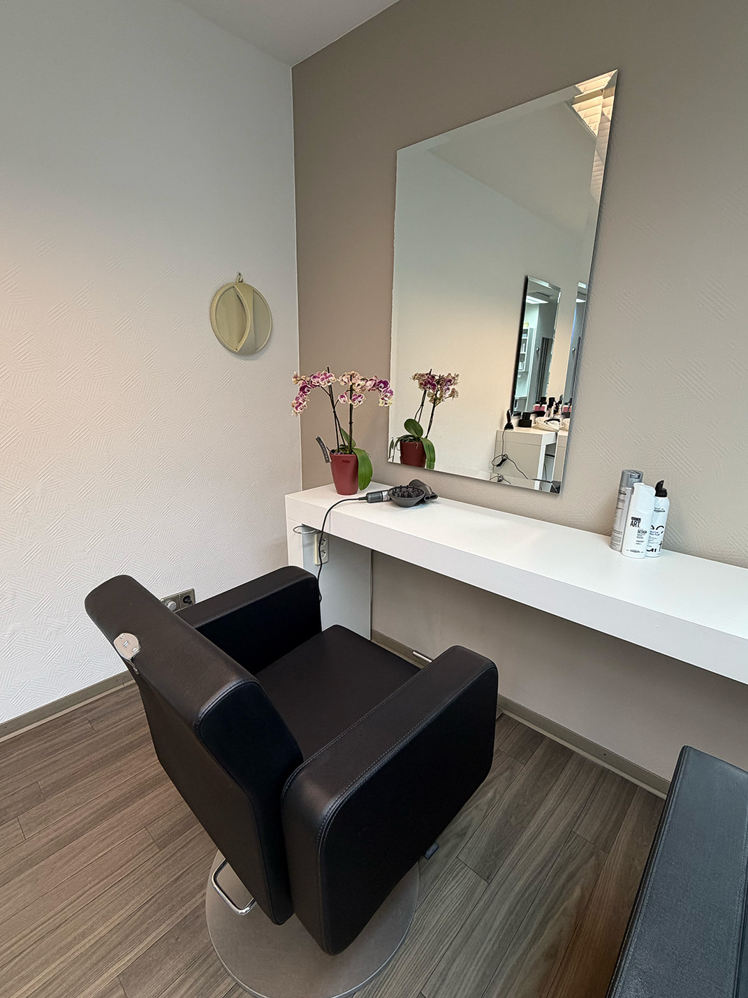 barsan-salon-vaihingen-ansicht-3